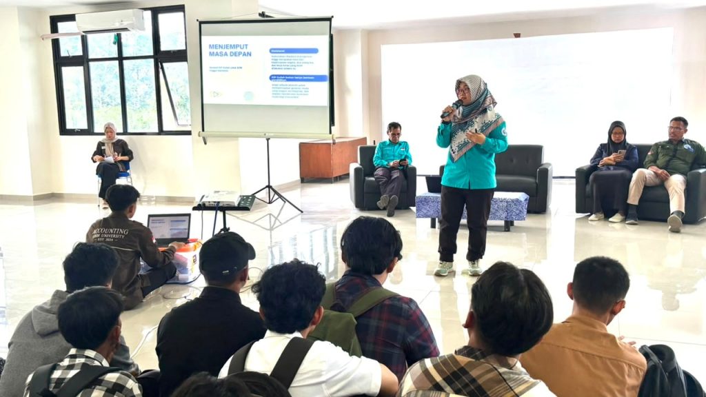 Mahasiswa KIP-K USTEDI mengikuti kegiatan pendampingan dan pembinaan akademik