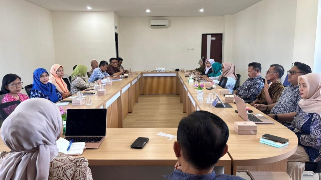 Sosialisasi Kebijakan Internal USTEDI bagi dosen tetap dan dosen kontrak