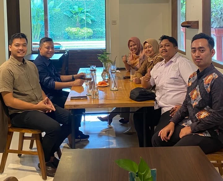 USTEDI berdiskusi bersama HIPMI PT Surakarta tentang pengembangan wirausaha muda mahasiswa